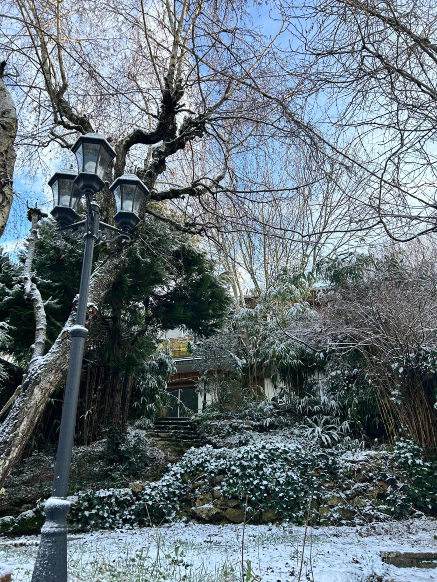 Maison Hautes Bruyeres กาช็อง ภายนอก รูปภาพ